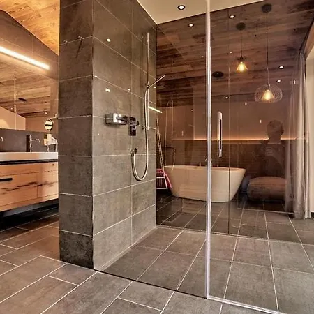 4br Amazing Next To The Ski Slops Chalet *