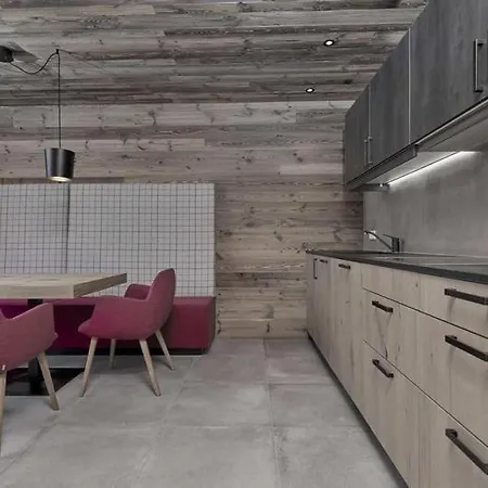 4br Amazing Next To The Ski Slops Chalet *
